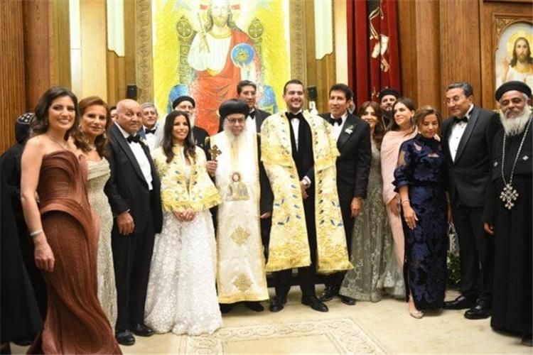 10 لقطات من حفل زفاف نجل هاني رمزي.. ليلة مبهرة جمعت نجوم الفن في أجوا