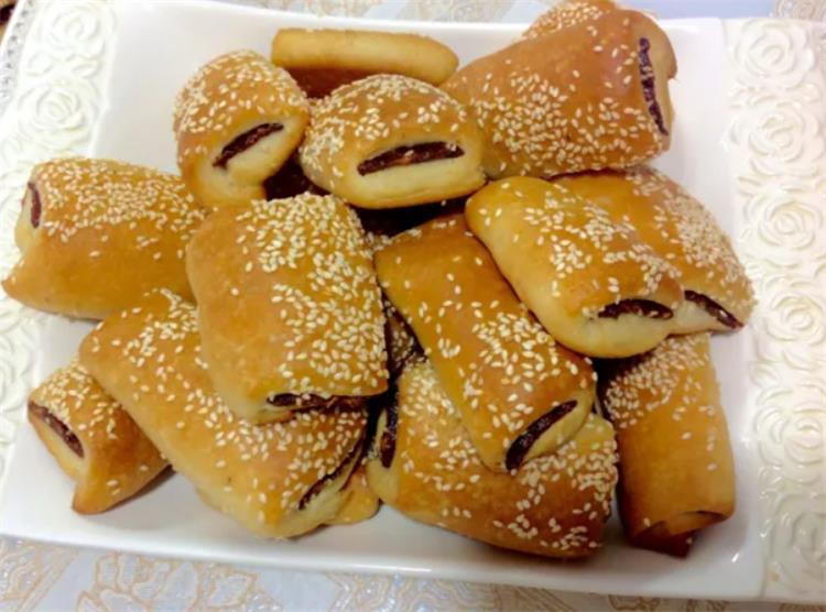 طريقة عمل المنين بالعجوة على أصوله