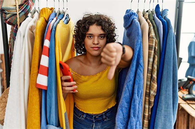 كيف تتجنبين أخطاء تنسيق الملابس الشائعة؟
