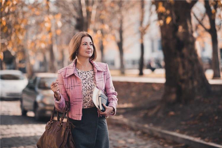 كيف تعبر ملابسك عن شخصيتك من خلال تنسيقها