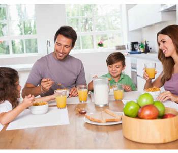 4 وصفات صحية لطفلك على الإفطار