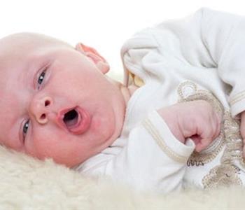 علاج السعال عند الرضع وحديثي الولادة
