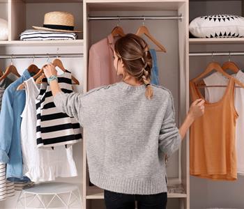 دليلك لخلق خزانة ملابس مثالية أساسيات الموضة