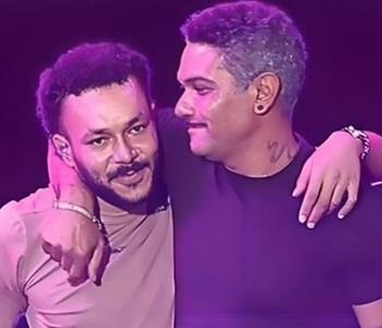 مخرج يثير الجدل بتعليقه على ارتداء الممثلين للحلق ما أتفه الشعوب