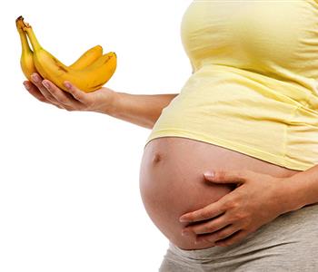 4 فوائد للموز للمرأة الحامل.. القضاء على الاكتئاب والحفاظ على الوزن