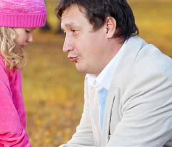 5 نصائح لاكتساب طفلك ثقافة الاعتذار