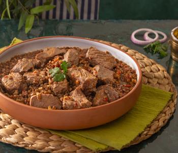 طريقة عمل كمونية اللحم بالعدس وصفة مغذية ولذيذة
