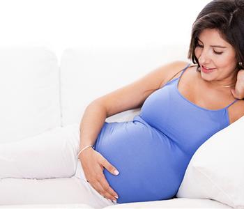 5 أعراض تعاني منها الحامل ألم الحوض والقلق