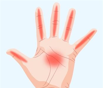 5 علامات تخبرك إياها راحة يدك عن صحتك