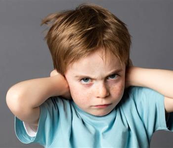 متى يصبح عناد الطفل مشكلة تستدعي تدخل من متخصص