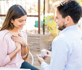 6 طرق مختلفة للاعتراف بحبك وطلب الزواج من حبيبتك