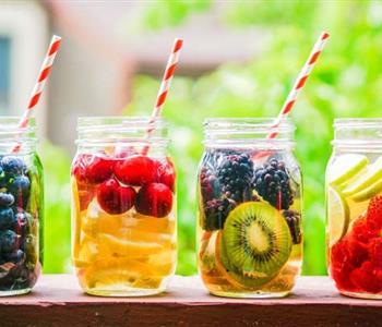 6 وصفات لمشروبات ديتوكس للتمتع بالنشاط واستعادة التوازن