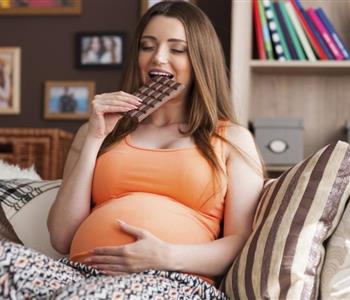 فوائد أكل الشوكولاتة للحامل.. لن تصدقي