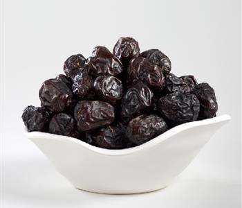 فوائد البلح الأسود على الريق يقوي عضلة القلب ويقلل الشعور بالخمول