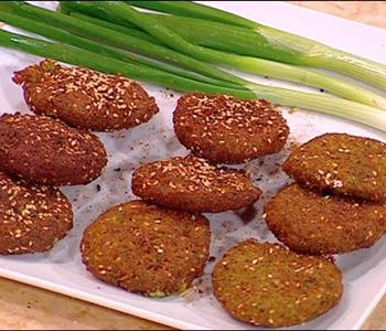طريقة عمل الطعمية البيتي بالخطوات التفصيلية