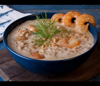 طريقة عمل شوربة الجمبري بلسان العصفور بخطوات سهلة وسريعة