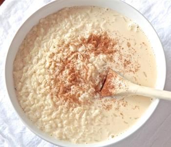 طريقة عمل الأرز باللبن والقرفة بخطوات بسيطة