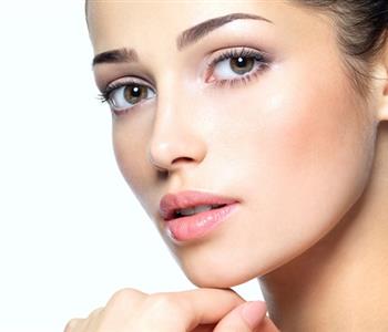 6 علاجات منزلية سريعة للحفاظ على جمال بشرتك