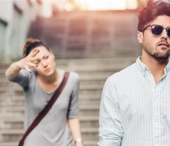 5 علامات تخبرك في فترة الخطوبة بأنانية شريك حياتك