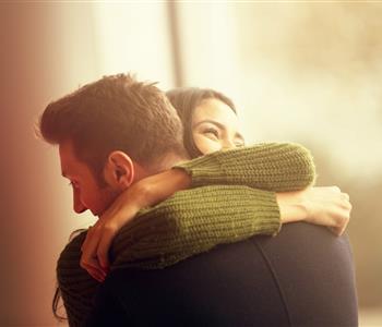 9 اسباب نفسية للوقوع في الحب