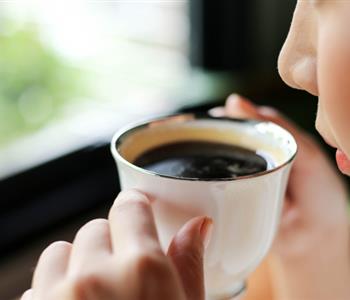 فوائد القهوة السوداء للبشرة أهمها مكافحة الشيخوخة