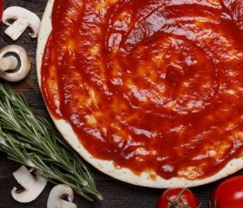 5 طرق لعمل صلصة البيتزا بالخضار والريحان