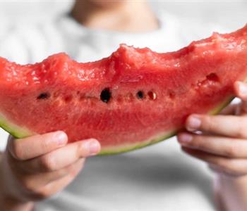 أهم 9 فوائد صحية لتناول البطيخ