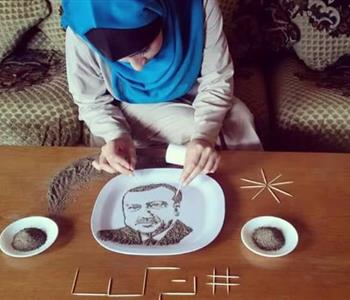 فنانون رغم الحصار فتاة فلسطينية ترسم لوحات فنية عظيمة بالطعام