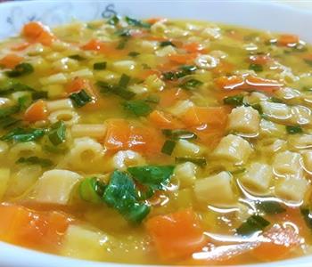 طريقة عمل شوربة الخضار بالمكرونة خطوة بخطوة بسهولة