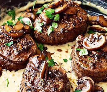 طريقة عمل بيكاتا اللحم بالصوص البني خطوة بخطوة