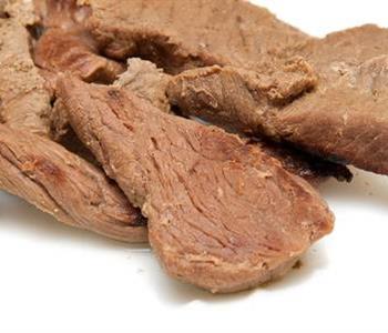 تفسير أكل اللحم المسلوق في المنام واختلاف العلماء حوله