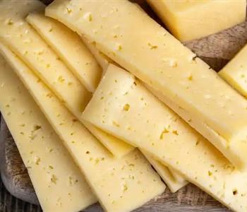 طريقة عمل الجبنة الرومي من الجبنة القريش بالتفصيل