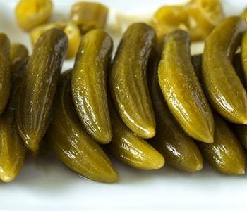 طريقة عمل الخيار المخلل السريع خطوة بخطوة
