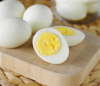 رجيم البيض المسلوق فقط لخسارة الوزن بشكل سريع