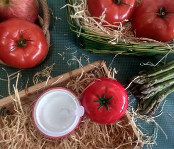 الآثار الجانبية لاستخدام الطماطم على بشرتك