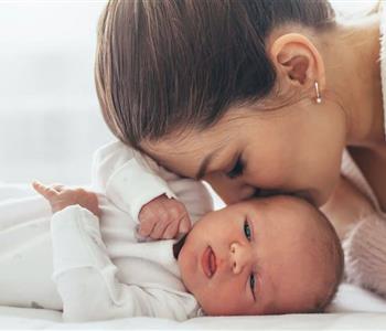 10 نصائح هامة للأمهات بعد الولادة أهمها ضرورة طلب الدعم من العائلة