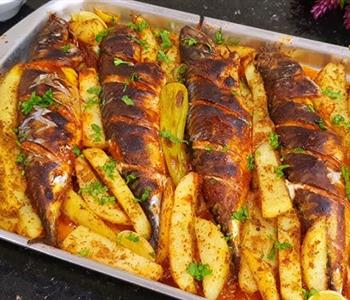 طريقة عمل صينية سمك ماكريل بالبطاطس