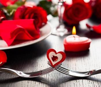 افكار لعشاء رومانسى مساء عيد الحب