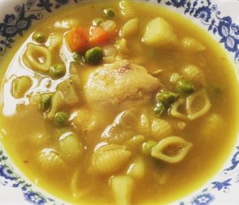 طريقة عمل شوربة الخضار بالمكرونة وصفة سهلة ومشبعة