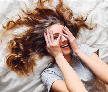 7 نصائح للحفاظ على شعرك أثناء النوم
