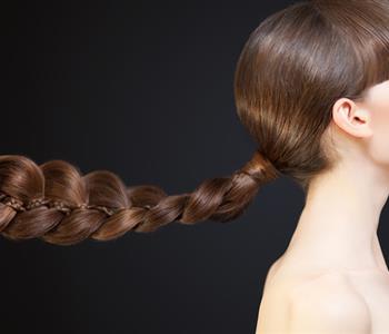 6 وصفات طبيعية لتطويل الشعر
