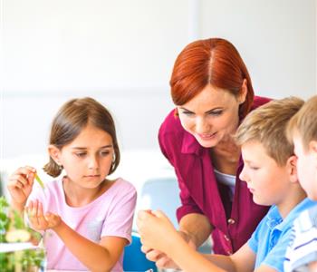 أخطاء شائعة تعيق تعلم الطفل تحمل المسؤولية وكيفية تجنبها
