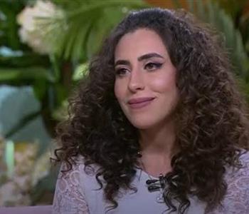 منة القيعي تهاجم إعلامي شهير أنت مش محترم وجبان ومنافق