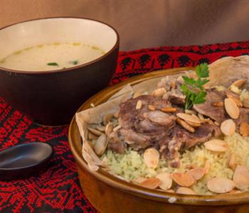 طريقة عمل منسف الدجاج الأردني لوجبة شهية في رمضان